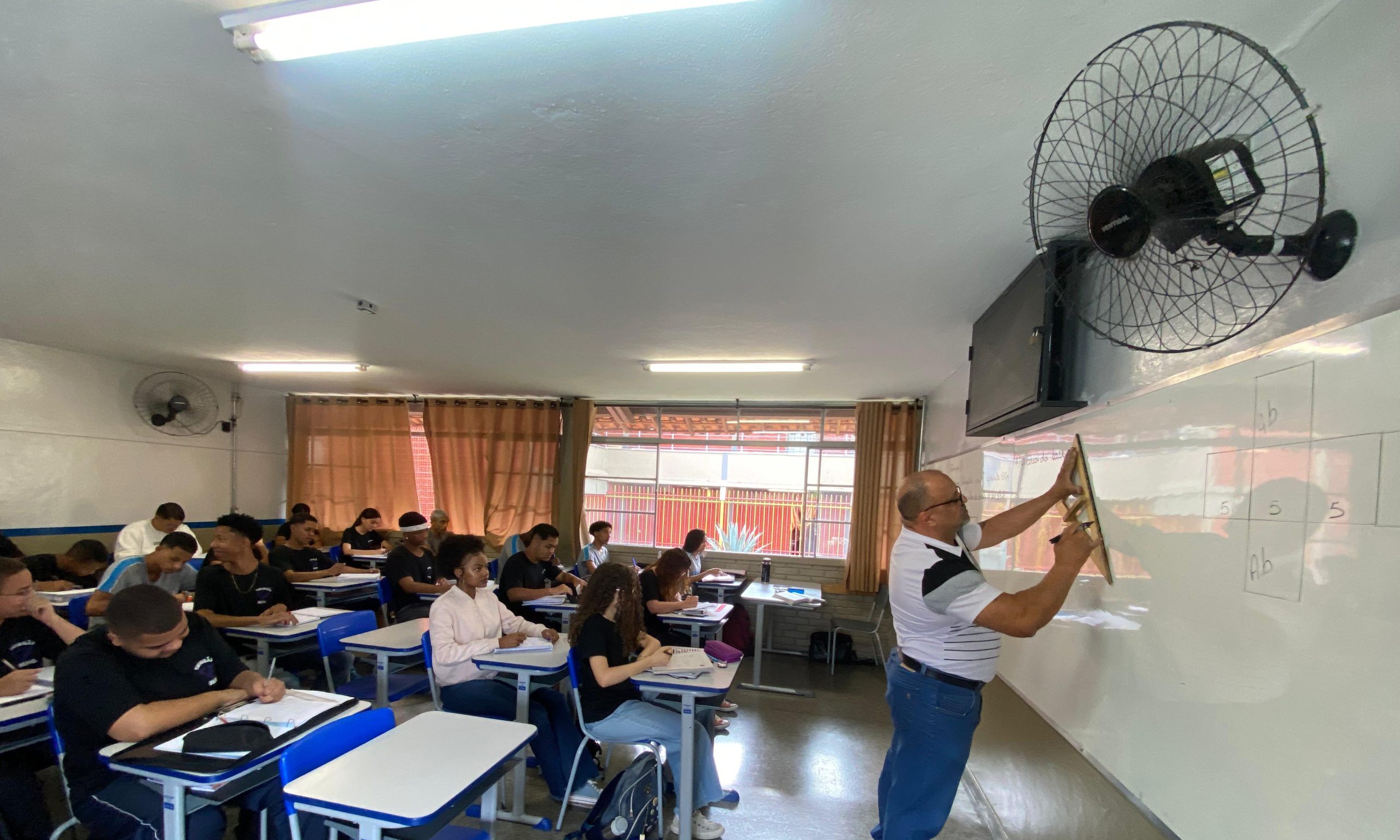 Bolsa Mais Professores: inscrições prorrogadas até 3/2 - Imagem do artigo