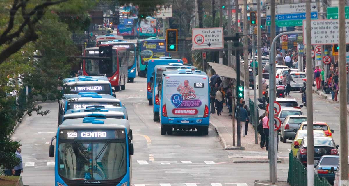 Trânsito e ônibus no Carnaval 2026 em Juiz de Fora - Imagem do artigo
