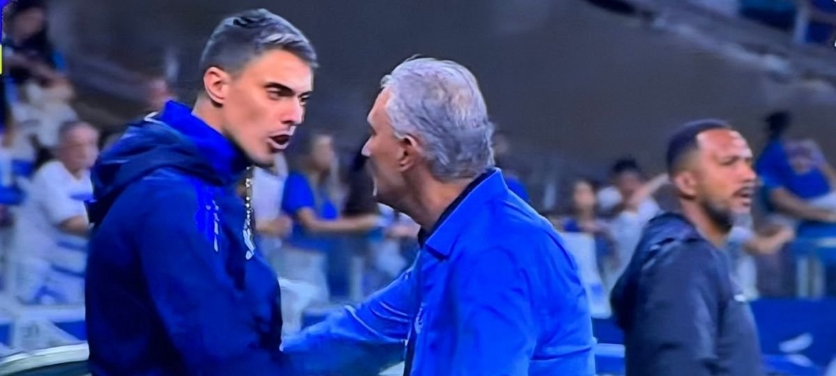 Tite repreende Matheus Bachi por reclamação à arbitragem - Imagem do artigo
