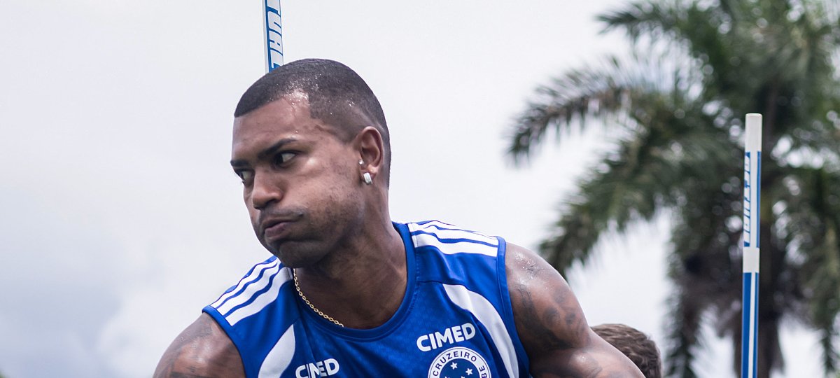 Walace Cruzeiro volta ao elenco após dois meses - Imagem do artigo