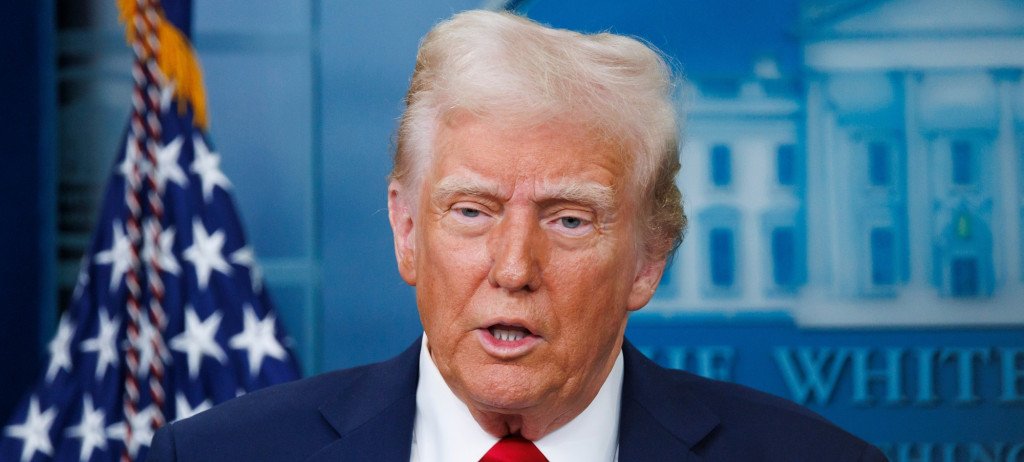 Nova tarifa de Trump isenta minerais críticos e energia - Imagem do artigo