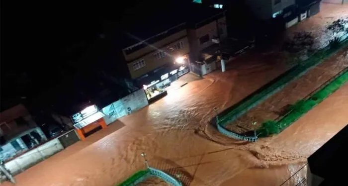 Chuva em Juiz de Fora alaga ruas e 15 são resgatados - Imagem do artigo