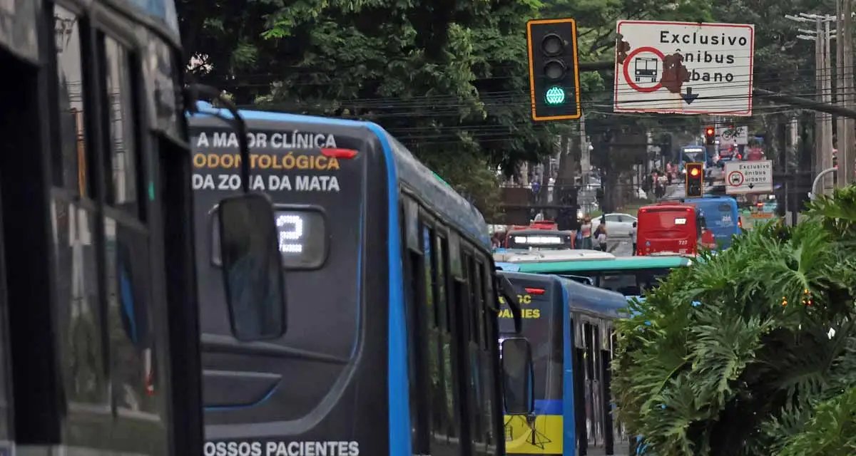 Desvios de ônibus em Juiz de Fora confundem moradores - Imagem do artigo