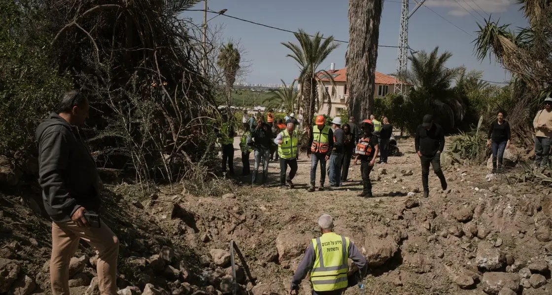 Irã ataca Israel e bases dos EUA em nova escalada - Imagem do artigo