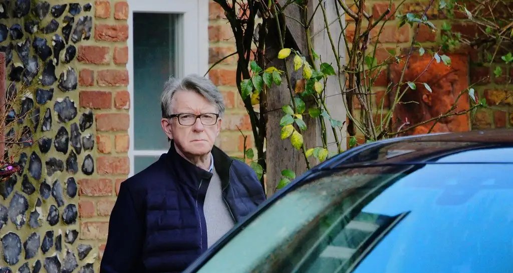 Peter Mandelson: Starmer ignorou alerta de risco - Imagem do artigo