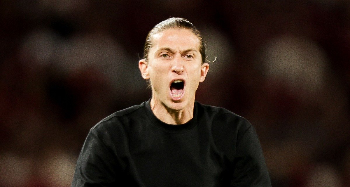 Filipe Luís no Cruzeiro? Analista desaconselha técnico - Imagem do artigo