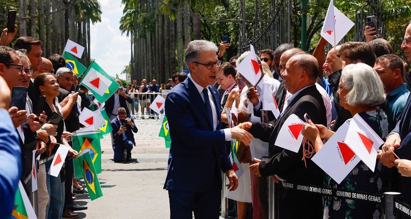 Mateus Simões assume Governo de Minas em cerimônia oficial - Imagem do artigo original