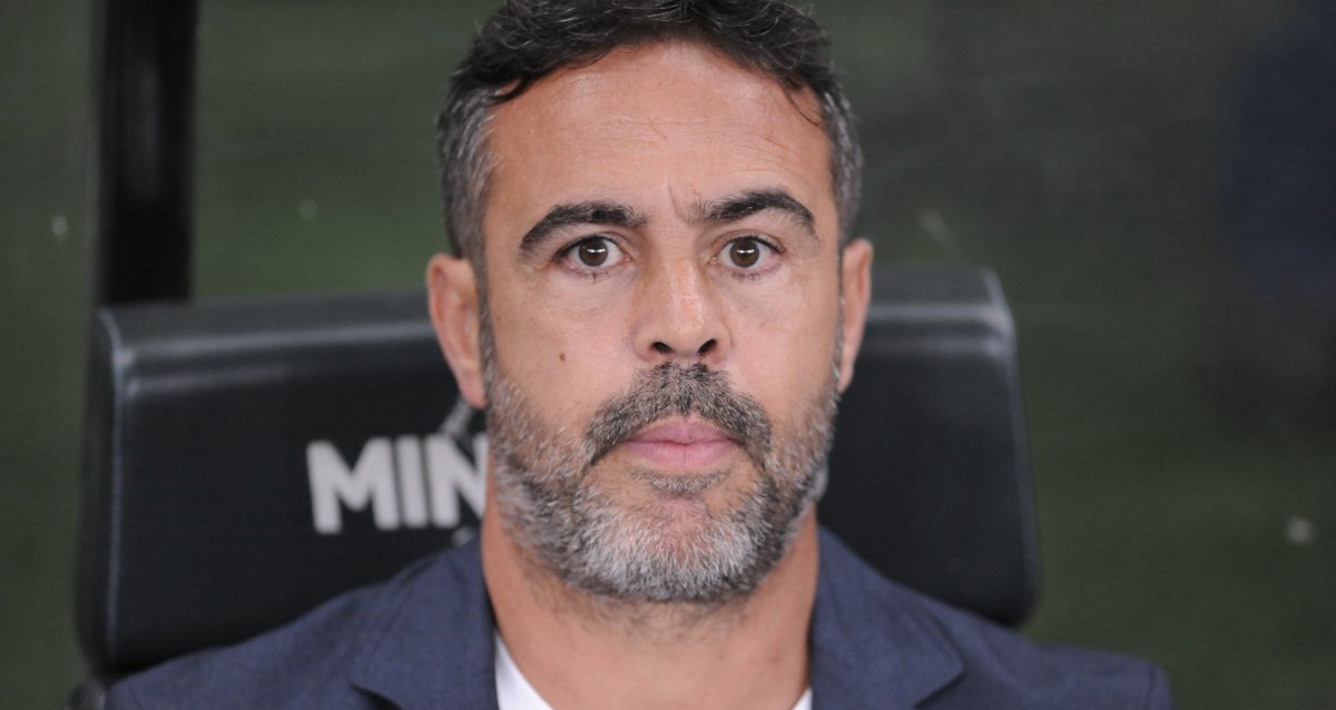 Artur Jorge explica mudança na escalação do Cruzeiro - Imagem do artigo