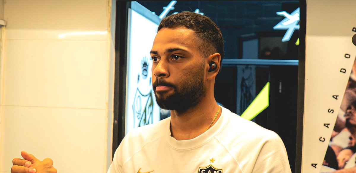 Renan Lodi aponta falta de confiança no elenco do Atlético - Imagem do artigo