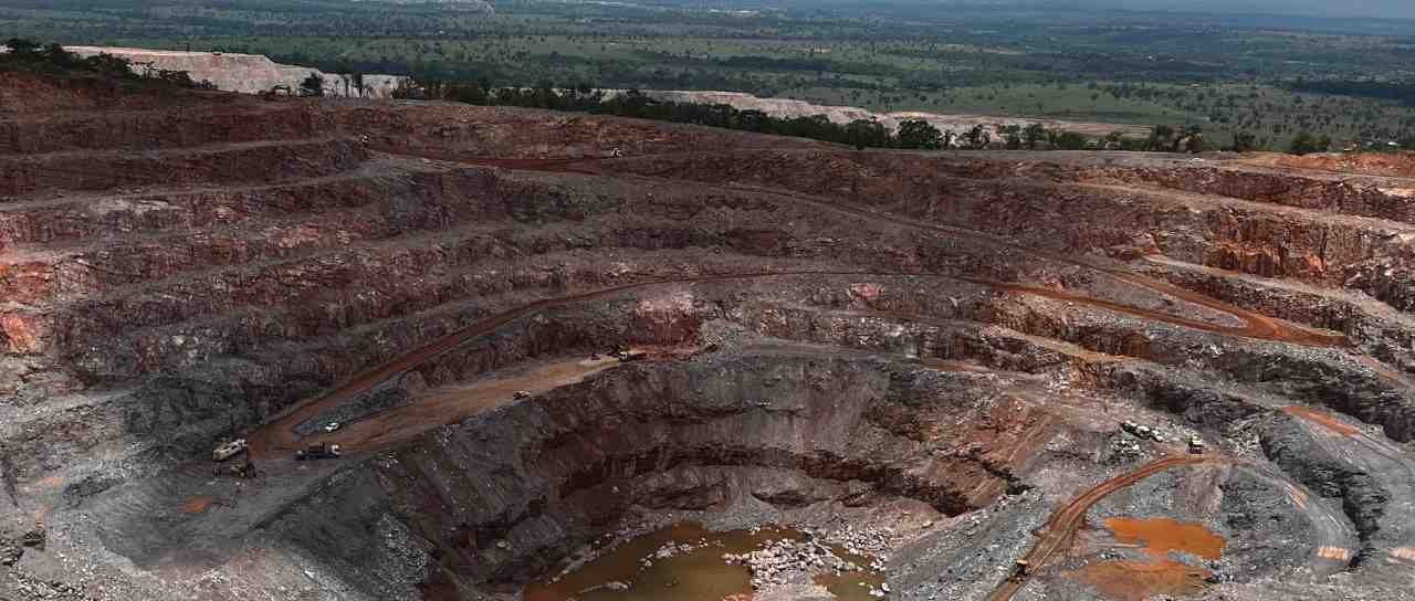 Aura Minerals aprova Era Dourada e eleva capex - Imagem do artigo