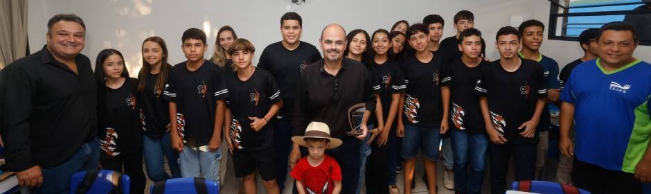 Reforma de escola estadual em Água Comprida recebe vistoria - Imagem do artigo