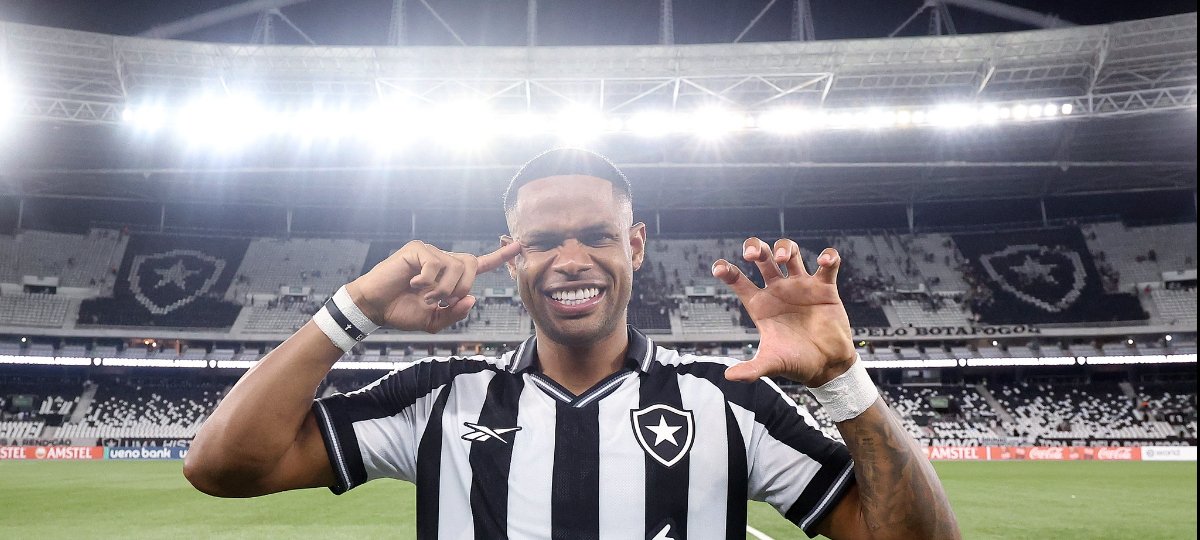 Júnior Santos fora de Atlético x Botafogo por cláusula - Imagem do artigo