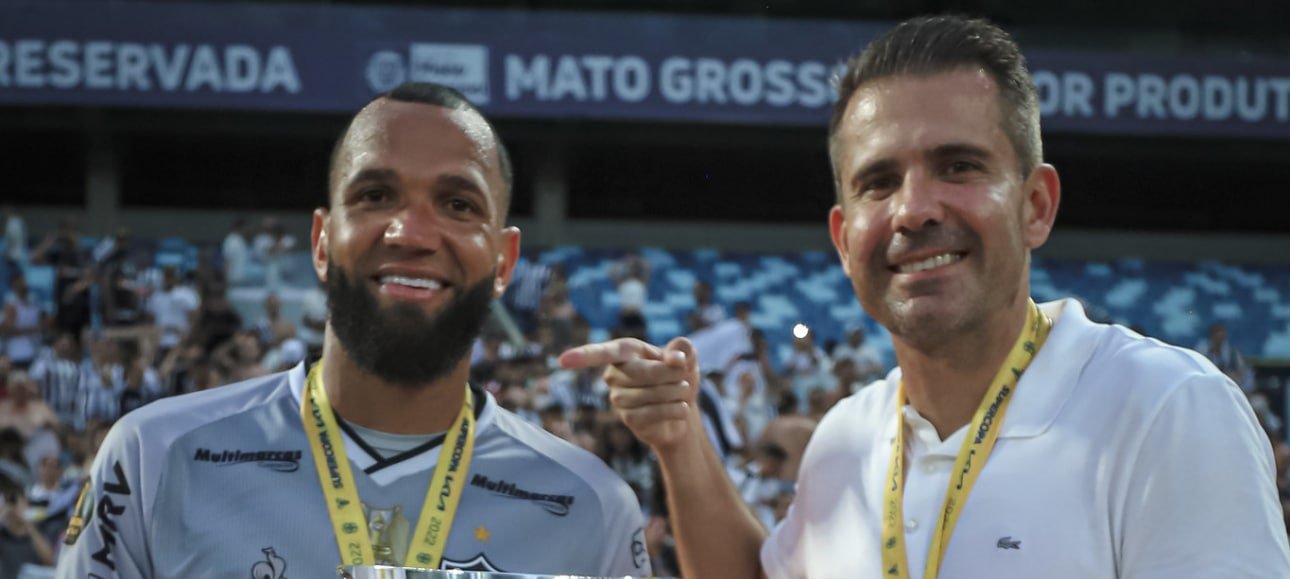Everson supera Victor e é recordista de pênaltis no Atlético - Imagem do artigo