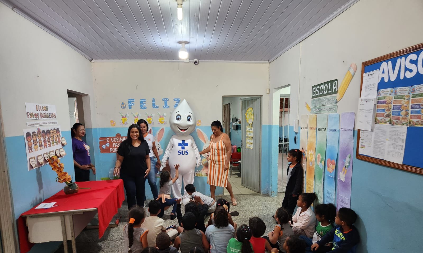 Vacinação nas escolas de Minas aplica 17 mil doses - Imagem do artigo