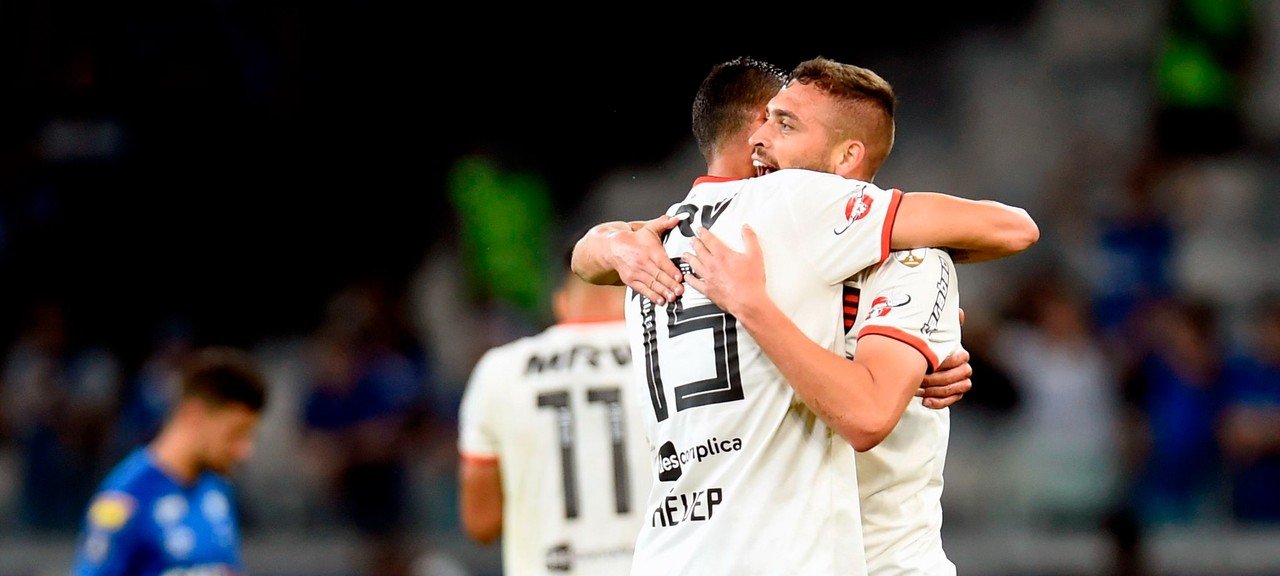 Léo Duarte no Atlético: zagueiro já marcou contra o Cruzeiro - Imagem do artigo
