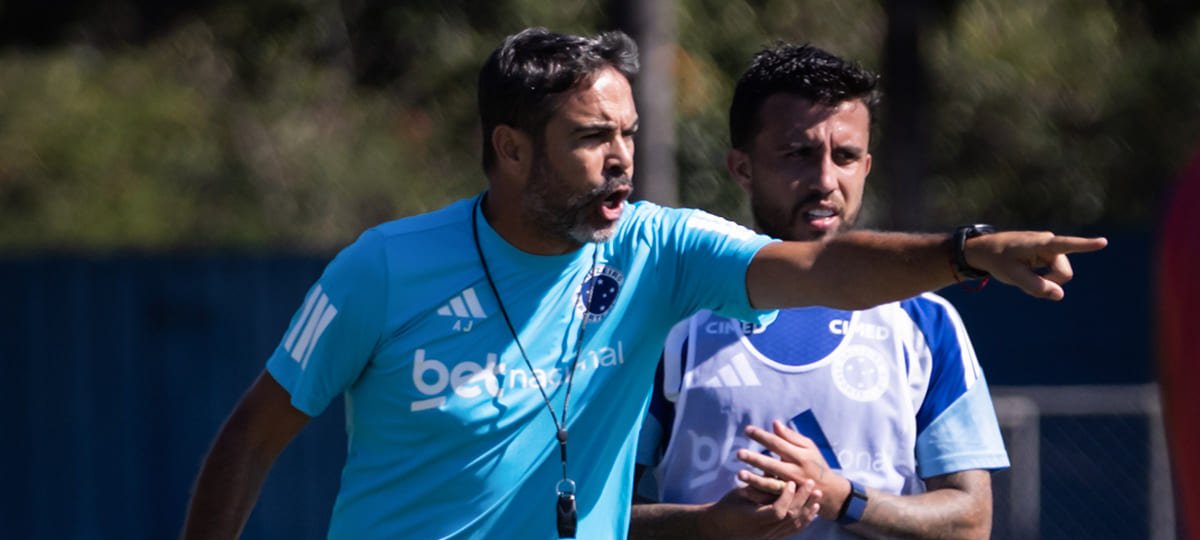 Propostas por jogadores do Cruzeiro preocupam Artur Jorge - Imagem do artigo