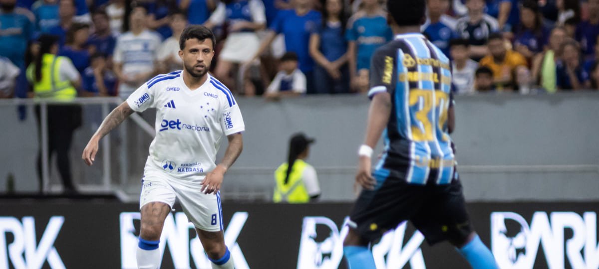 Matheus Henrique celebra dois anos no Cruzeiro e rebate críticas - Imagem do artigo
