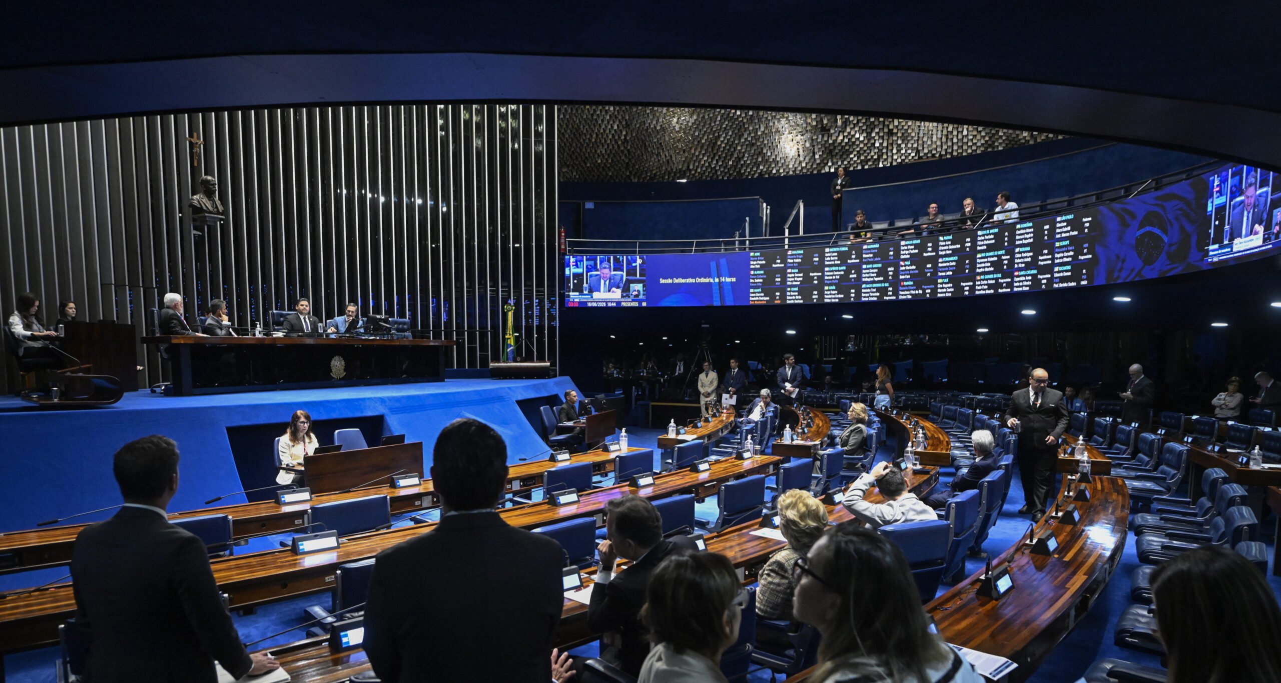 PEC dos agentes de saúde avança; governo cogita STF - Imagem do artigo