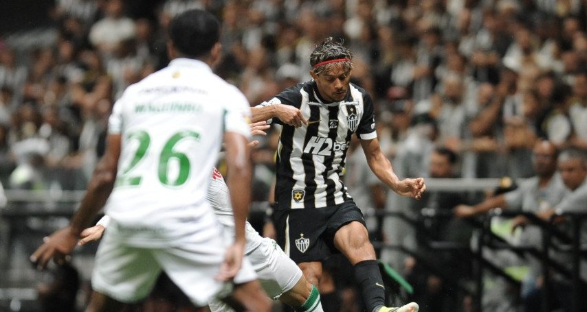 Gustavo Scarpa volta aos treinos e anima torcida do Atlético - Imagem do artigo