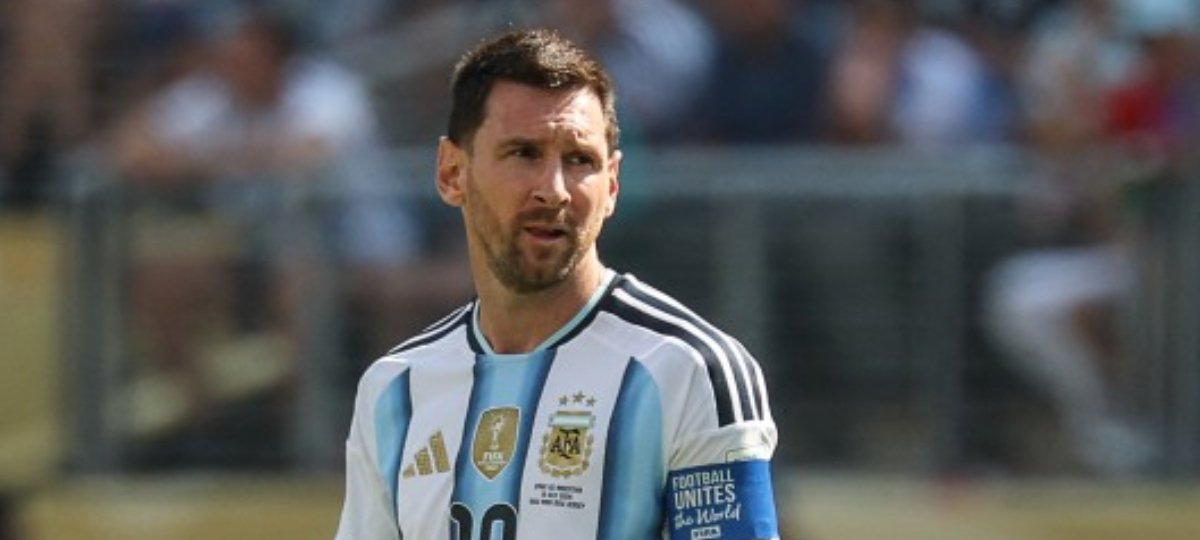 Cruzeiro: jogadores reverenciam Messi após final da Copa - Imagem do artigo