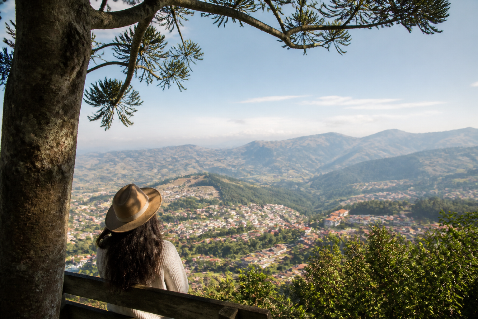 Imagem ilustrativa: A cidade conhecida como Suíça mineira charme e clima ameno entre as montanhas de Minas Gerais