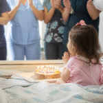 Imagem ilustrativa: Festa de aniversário emociona menina que vive em hospital desde o nascimento em Divinópolis