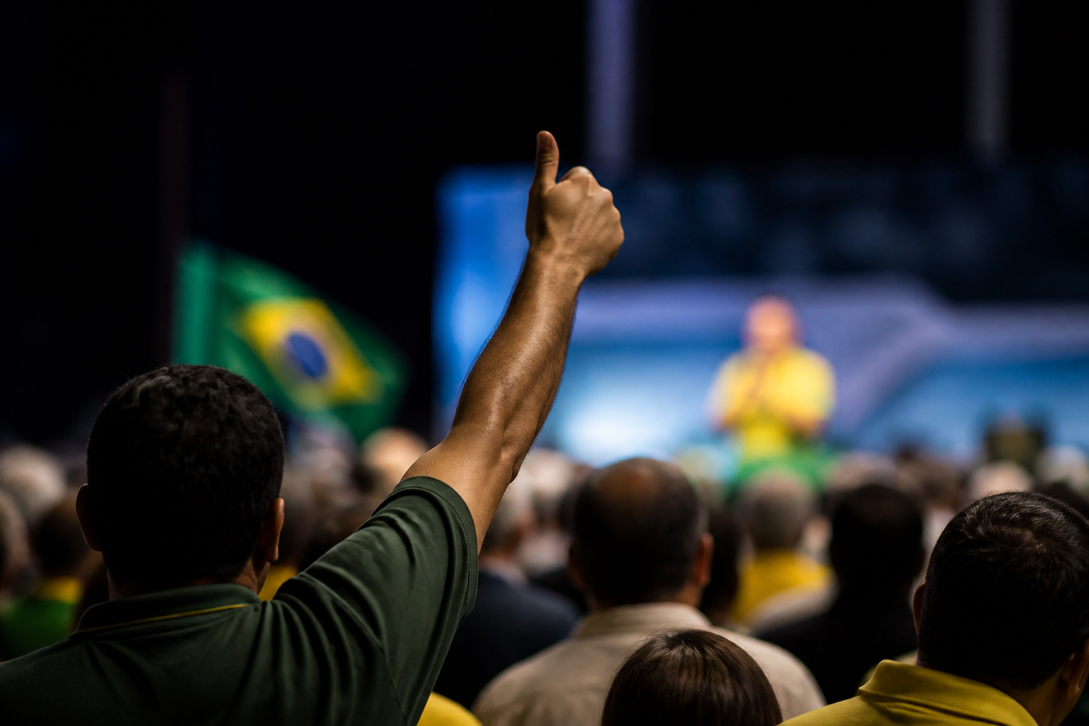 Imagem ilustrativa: Flávio Bolsonaro critica Lula em Belo Horizonte e provoca polarização política