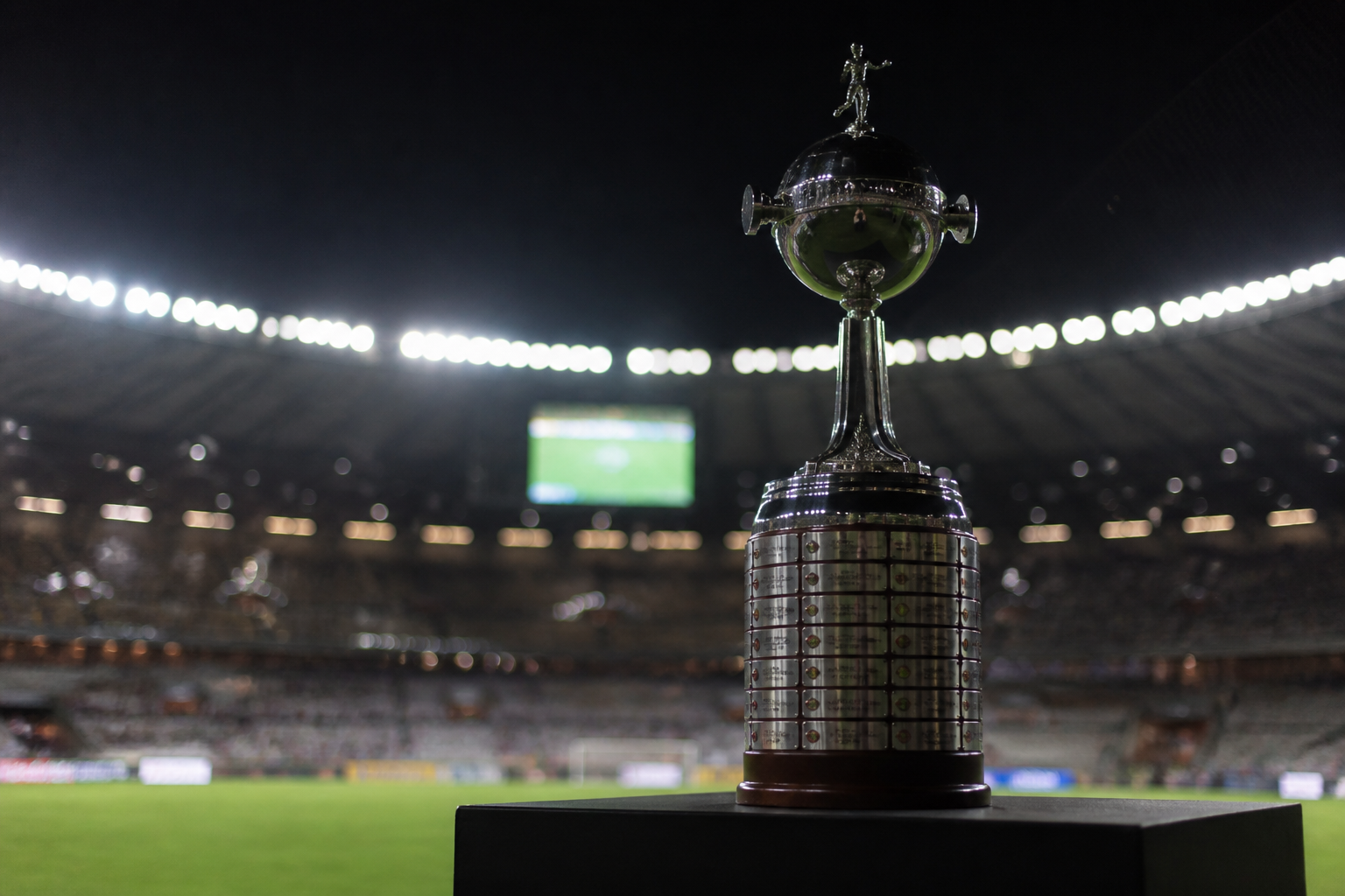 Imagem ilustrativa: Libertadores 2026 define classificados para quartas de final com confrontos ainda em aberto