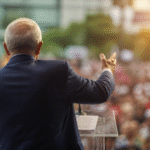Imagem ilustrativa: Lula reafirma soberania do Brasil e rejeita interferência externa durante campanha em Belo Horizonte