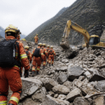 Imagem ilustrativa: Nepal e China trabalham intensamente para localizar quase 3000 desaparecidos após deslizamento no Himalai