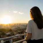 Imagem ilustrativa: Previsão do tempo para ribeirão das neves hoje sol com poucas nuvens e noite clara