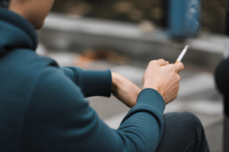 Imagem ilustrativa: Tabagismo é mais frequente entre jovens de 16 a 24 anos revela estudo recente