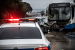 Imagem ilustrativa: Tenente da PM morre em acidente grave entre carro e ônibus na Grande BH