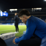 Imagem ilustrativa: Xabi Alonso questiona futuro de Enzo Fernández no Chelsea após ausência em jogo decisivo