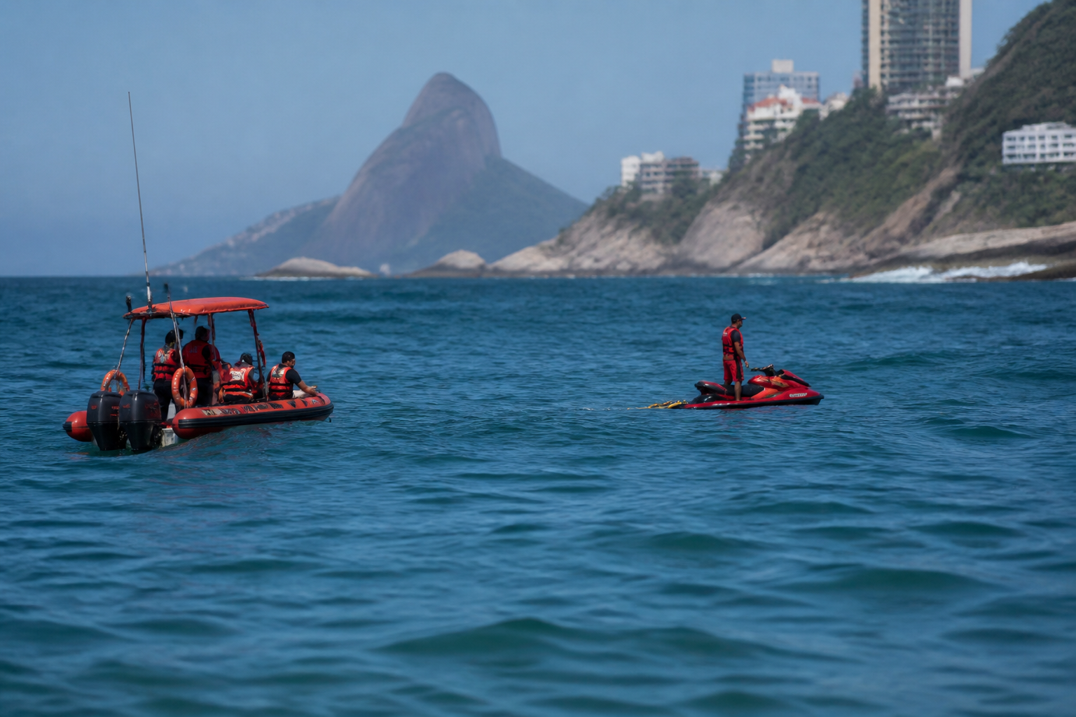Imagem ilustrativa: Buscas continuam por professor de surfe desaparecido no mar de São Conrado