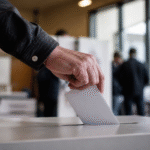 Imagem ilustrativa: Cleitinho lidera intenção de voto para governo de Minas Gerais Kalil e Patrus empatam em segundo lugar