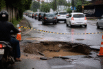 Imagem ilustrativa: Cratera na avenida Independência causa caos e obriga trânsito na contramão em Ananindeua