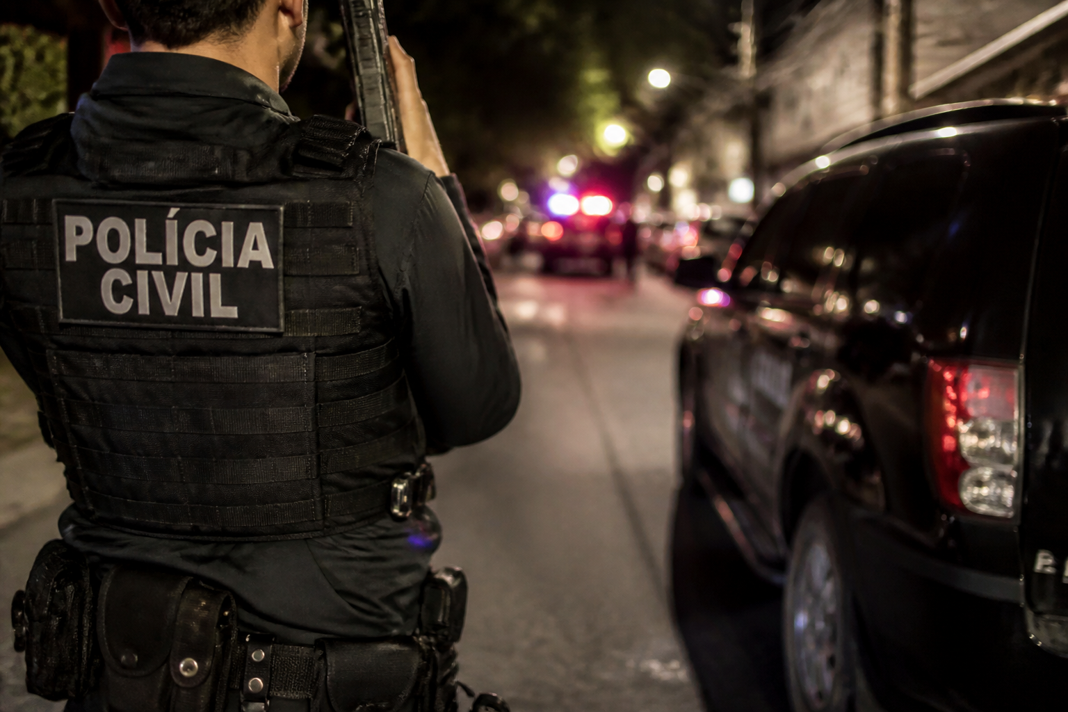Imagem ilustrativa: Delegado baleado em ação da polícia civil em niterói após confusão com blitz falsa