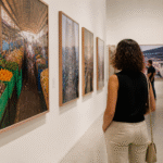 Imagem ilustrativa: Fivo apresenta o cotidiano brasileiro em exposição cultural em Belo Horizonte