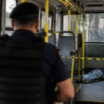 Imagem ilustrativa: Homem é morto a tiros dentro de ônibus em belo horizonte violência nas ruas e transporte público