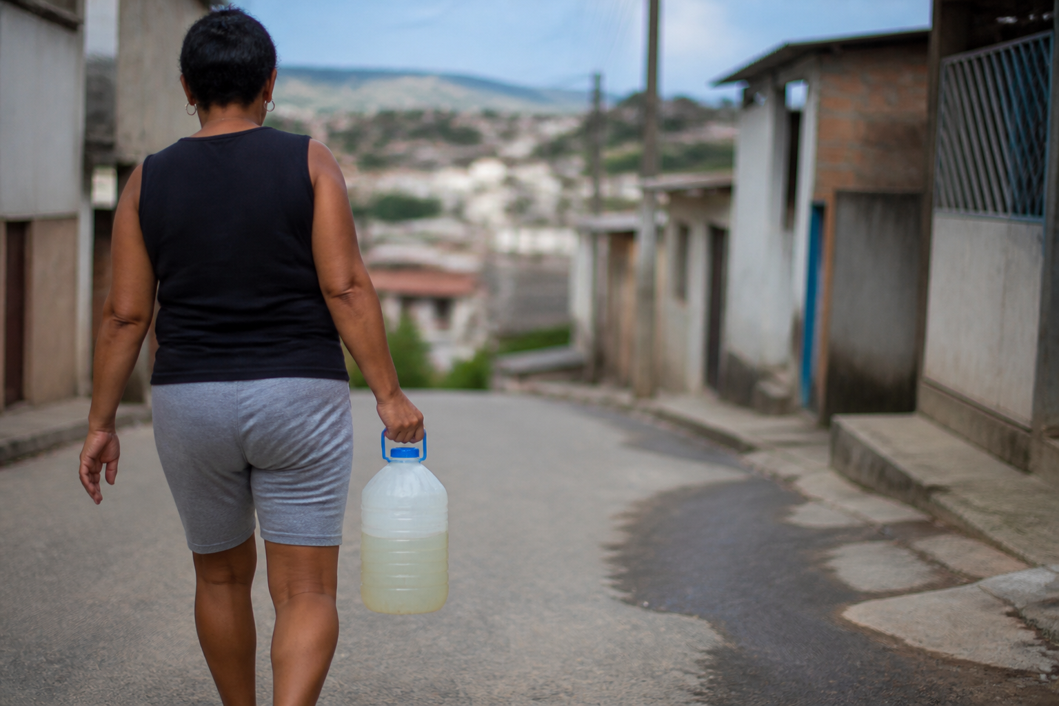 Imagem ilustrativa: Moradores da região oeste de Belo Horizonte enfrentam falta de água por uma semana desafios e perspectiva