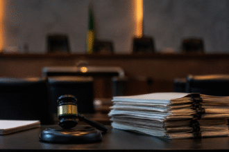 Imagem ilustrativa: Moraes assume relatoria de ação no STF que envolve Viviane Barci e Vorcaro