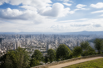 Imagem ilustrativa: Previsão do tempo em belo horizonte neste domingo máxima de 31C e céu parcialmente nublado