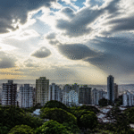 Imagem ilustrativa: Previsão do tempo para Belo Horizonte hoje sol com nuvens e risco de pancadas de chuva à tarde e à noite