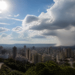Imagem ilustrativa: Previsão do tempo para hoje em Belo Horizonte sol nuvens e pancadas de chuva à tarde e à noite