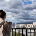 Imagem ilustrativa: Previsão do tempo para hoje em Contagem mg sol com nuvens e chuvas rápidas durante o dia e à noite