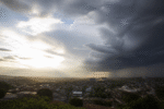 Imagem ilustrativa: Previsão do tempo para ribeirão das neves hoje sol aumento de nuvens e pancadas de chuva à noite