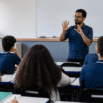 Imagem ilustrativa: Professor surdo transforma rotina escolar e amplia ensino de libras em belo horizonte
