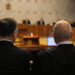 Imagem ilustrativa: Relatório da Polícia Federal e a tensão entre Moraes e Mendonça no STF entenda os fatos