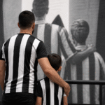 Imagem ilustrativa: Retrato de pai e filho será pintado no muro da Arena MRV em homenagem ao Atlético